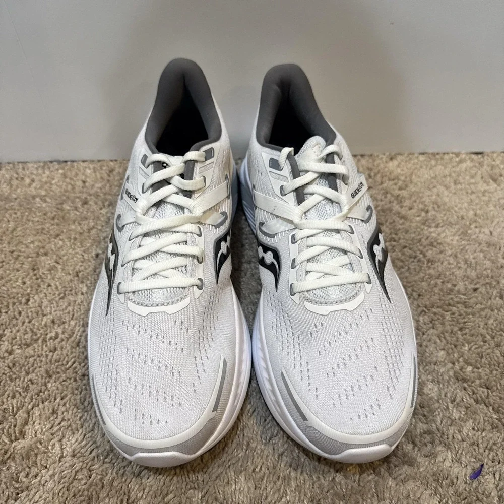 Saucony Guide 16 Mens Road Running Shoes White Black S20810-11 Size 10.5